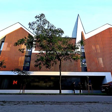 Отель Casa Calfelor Kolping Тимишоара Экстерьер фото